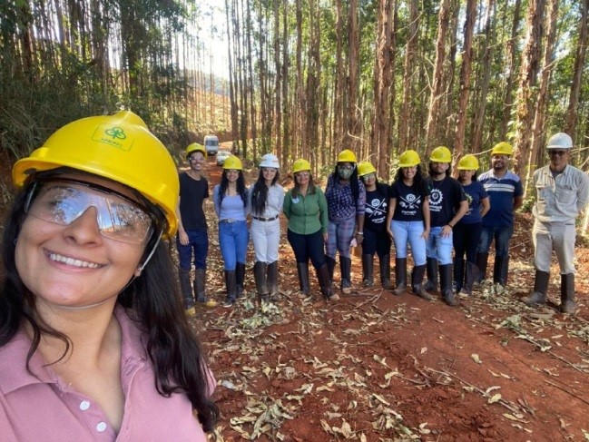 Turma EFL181 – Visita técnica da disciplina de Colheita Florestal na Cenibra.